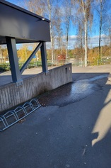 Turvallinen kulku uimahallille